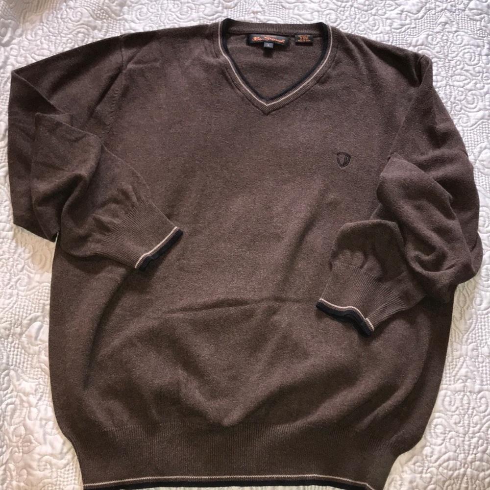 Ben Sherman men’s brown V-neck sweater L